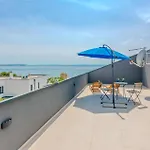아파트 Cozy In With Wifi 비르